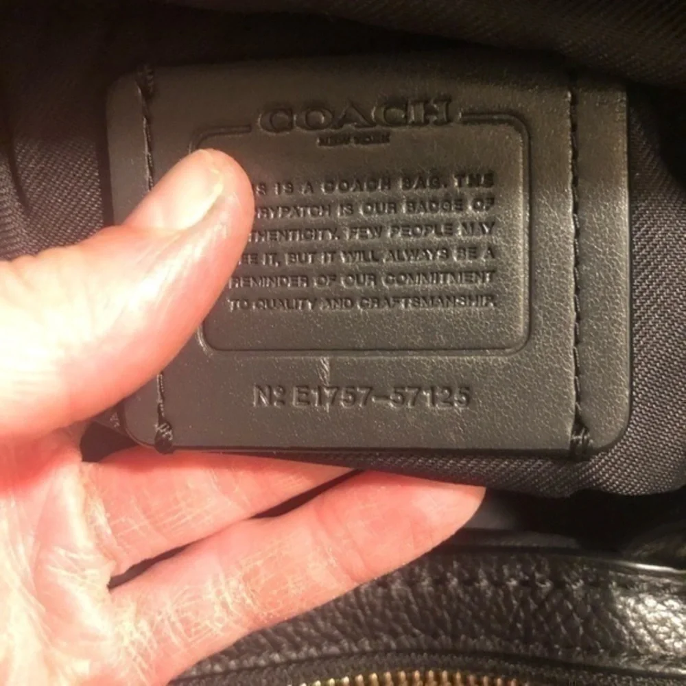 Coach Edie 31 Leather Shoulder Bag Black leather